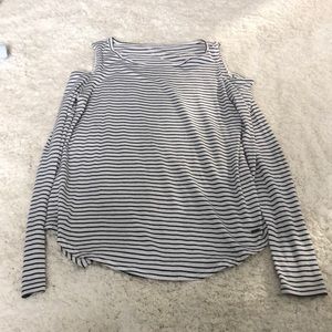 hollister womens cold shoulder shirt